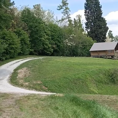 Glamping Podere Poggiagrilli ラグジュアリーテント San Gervasio